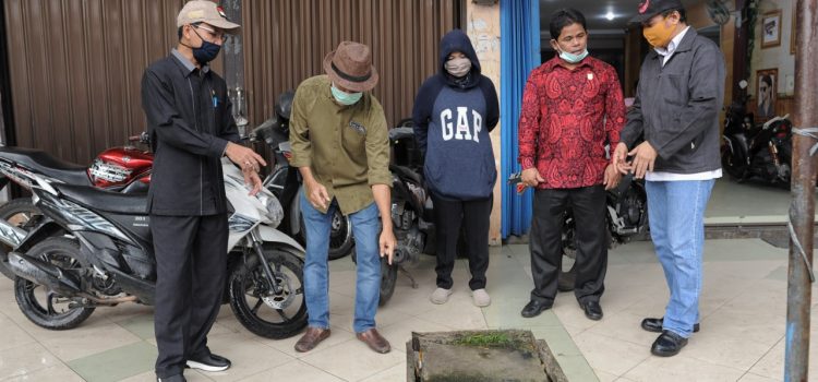 Akademisi Unsyiah Bersama DPRK Survei Sistem Drainase di Banda Aceh