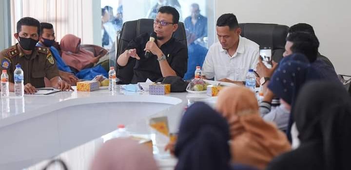 Anggota DPRK Banda Aceh Sosialisasi Qanun Pemerintahan Gampong