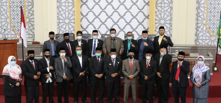 Disetujui oleh Seluruh Fraksi, DPRK Banda Aceh Sahkan APBK Tahun 2021