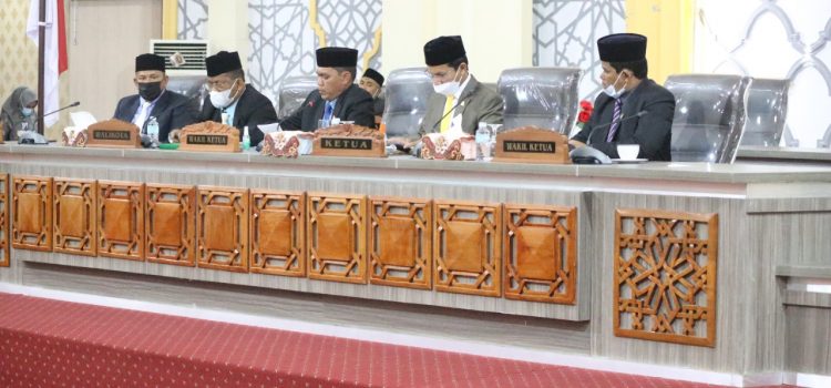 Dewan Gelar Paripurna Penyampaian Pandangan Banggar terhadap Raqan Pertanggungjawaban APBK Banda Aceh 2020