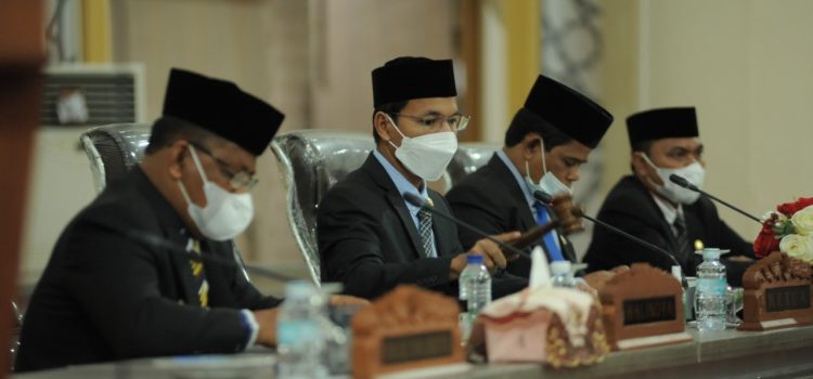 Seluruh Fraksi Dewan Terima Raqan Pertanggungjawaban Pelaksanaan APBK Banda Aceh Tahun 2020
