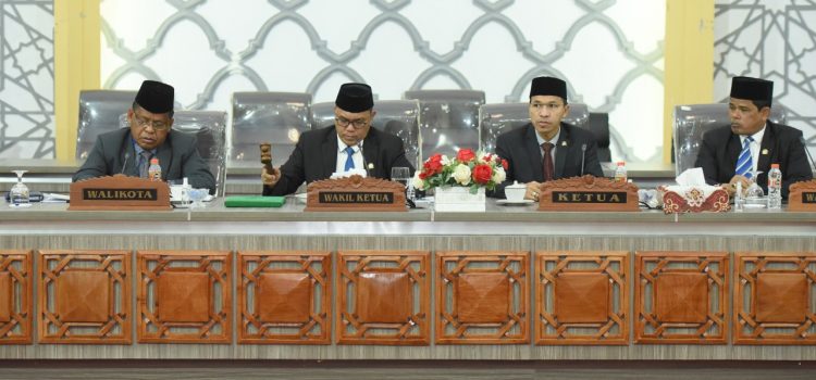 DPRK Gelar Rapat Paripurna Penyampaian Jawaban Wali Kota terhadap Pendapat Anggota Dewan