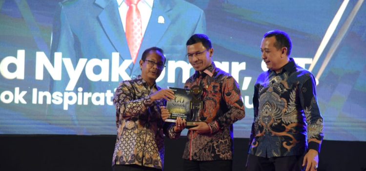 Ketua DPRK Banda Aceh Terima Penghargaan Sosok Inspiratif Peduli Pemuda