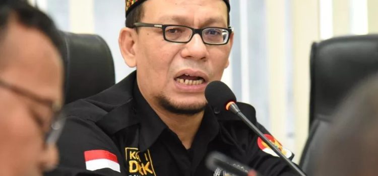 Pemko Banda Aceh Diminta Segera Menertibkan Kabel Semrawut