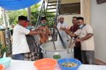 Pada Jumat sore, 1 Mei 2020, Ketua DPRK Banda Aceh Farid Nyak Umar menyerahkan sejumlah masker hasil produksi UMKM di Banda Aceh kepada pengurus Masjid Al Huda Gampong Laksana, Kecamatan Kuta Alam. Pada saat yang sama, di masjid tersebut sedang ada kegiatan memasak kanji rumbi untuk dibagikan kepada warga sebagai menu berbuka puasa. Usai menyerahkan masker, Farid pun bergabung dengan para koki. Tak ingin ketinggalan momentum itu, ia turut serta mengaduk bubur dengan sendok kayu dan menikmati kegembiraan bersama warga.