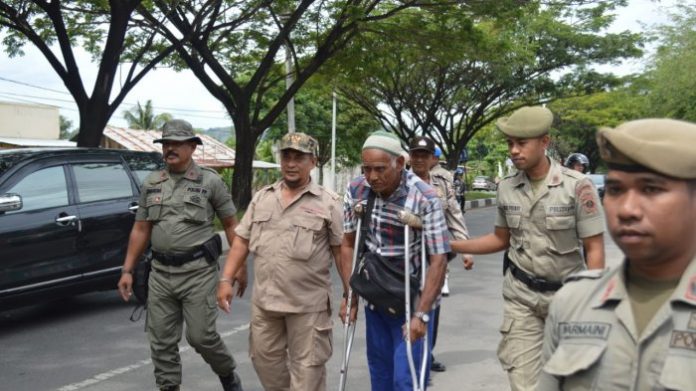 razia-gepeng-di-banda-aceh_20181017_001159