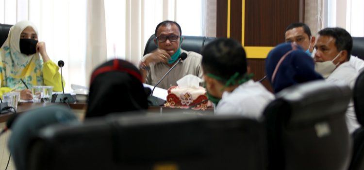 Komisi II Dorong Dinas Koperasi dan UKM Maksimalkan Pembinaan untuk Pelaku UKM Komisi II Dorong Dinas Koperasi dan UKM Maksimalkan Pembinaan untuk Pelaku UKM