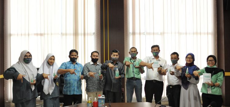 Siswa SMTI Banda Aceh Silaturahmi ke Dewan Kota Siswa SMTI Banda Aceh Silaturahmi ke Dewan Kota