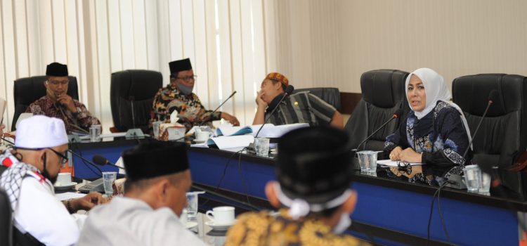 Bahas Capaian Kinerja OPD, Komisi I Gelar Rapat dengan Mitra Kerja Bahas Capaian Kinerja OPD, Komisi I Gelar Rapat dengan Mitra Kerja