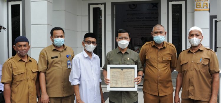 Ketua DPRK Sambangi Rumoh Manuskrip Aceh, Ungkap Pentingnya Merawat Naskah Kuno