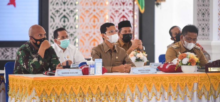 [FOTO]: Ketua DPRK Hadiri Rakor Kepala Daerah Seluruh Indonesia