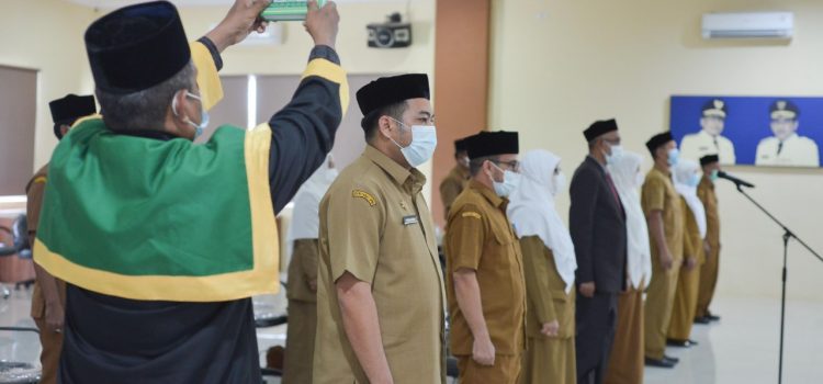 [FOTO]: Pelantikan Pejabat Sekretariat DPRK Banda Aceh