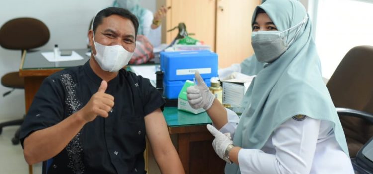 Wakil Ketua DPRK Ajak Masyarakat Lakukan Vaksinasi untuk Kurangi Resiko Penularan Covid-19