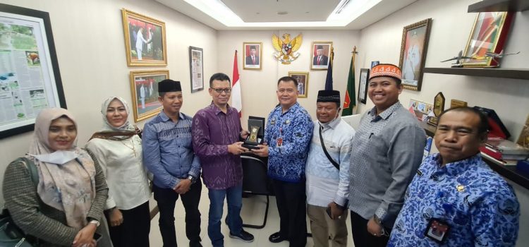 Komisi I DPRK Banda Aceh Temui Kemenpan RB, Bahas Nasib Tenaga Kontrak di Satpol PP dan WH