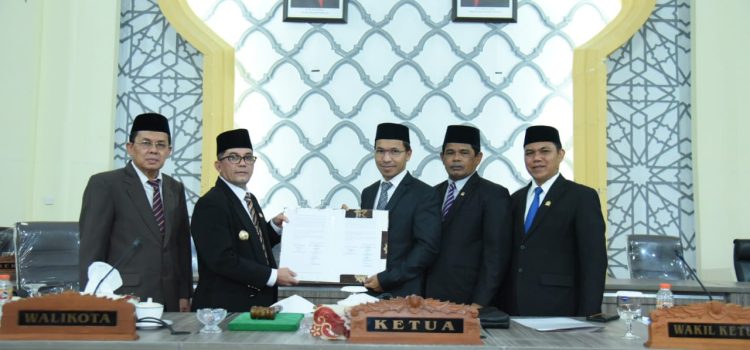 DPRK dan Pemko Tandatangani Nota Kesepakatan KUA-PPAS APBK Banda Aceh Tahun 2023