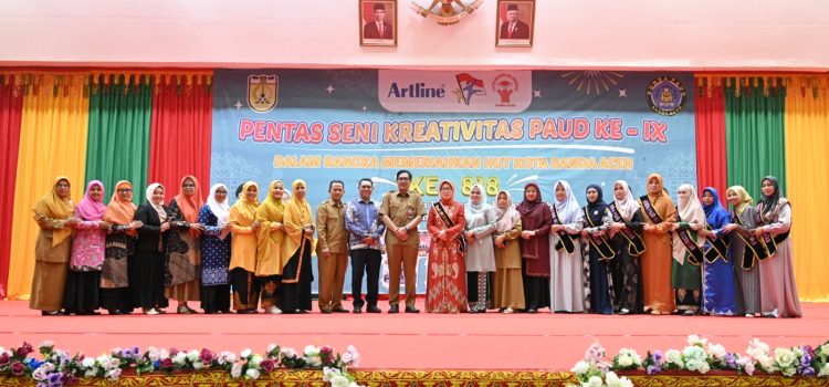 [FOTO]: Wakil Ketua DPRK Hadiri Pentas Seni IX Himpaudi Banda Aceh