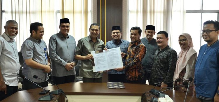 Seleksi Komisioner KIP Banda Aceh Selesai, Tim Pansel Serahkan 15 Nama ke DPRK