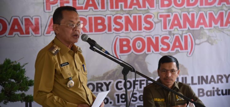Pj. Wali Kota Banda Aceh Buka Pelatihan Tanaman Hias Bonsai