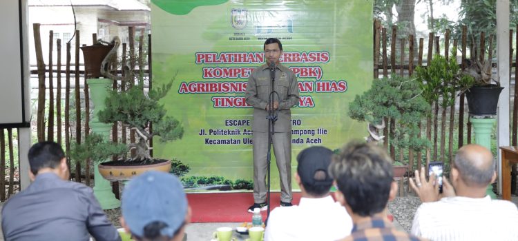 Hadiri Pembukaan Pelatihan Agribisnis Bonsai, Ketua DPRK Sebut Usaha Bonsai Menjanjikan