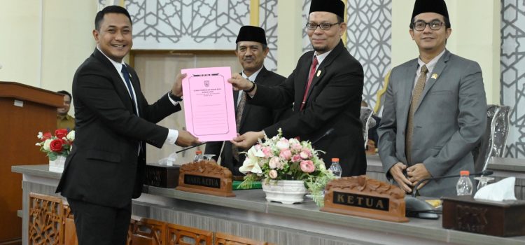 Fraksi Nasdem Dukung Peningkatan Sektor Vital dalam Raqan APBK 2025