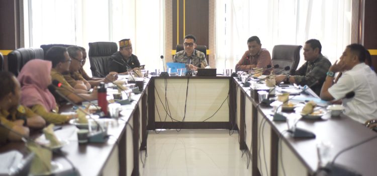 [FOTO]: Rapat Komisi III dengan Dinas PUPR Kota Banda Aceh