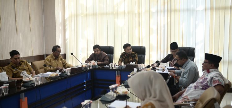 [FOTO] : Rapat Komisi II bersama Dinas Koperasi UMKM dan Perdagangan