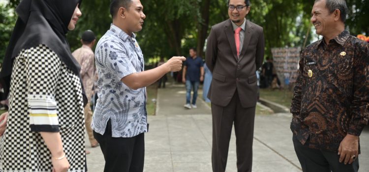 [FOTO]: Ketua Komisi I Hadiri Sidang Terbuka Senat Politeknik Aceh Wisuda XIV