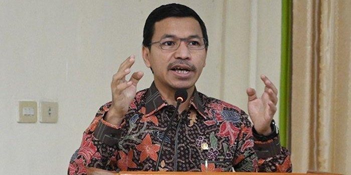 Farid Nyak Umar Apresiasi Keuchik Lampulo Terima Penghargaan Nasional Desa Sadar Hukum