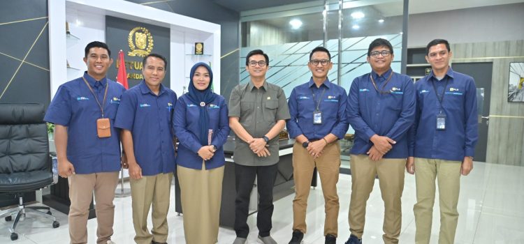 Ketua DPRK Banda Aceh, Irwansyah ST, menerima audiensi dari PLN Banda Aceh Ketua DPRK Banda Aceh, Irwansyah ST, menerima audiensi dari PLN Banda Aceh