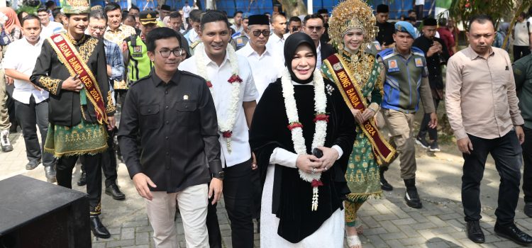 Ketua DPRK Banda Aceh Menghadiri Pengalungan Bunga dan Peusijuk Walikota dan Wakil WalikotaBanda Aceh Terpilih Ketua DPRK Banda Aceh Menghadiri Pengalungan Bunga dan Peusijuk Walikota dan Wakil WalikotaBanda Aceh Terpilih
