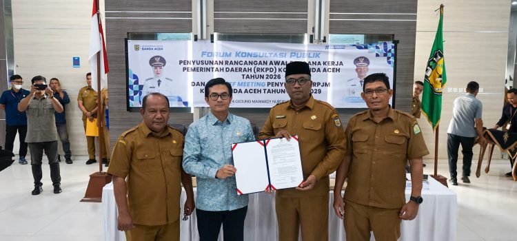Ketua DPRK Banda Aceh, Irwansyah, ST, menghadiri acara Forum Konsultasi Publik Rancangan Awal Rencana Kerja Pemerintah Daerah (RKPD) kota Banda Aceh Tahun 2026 dan kick off meeting penyusunan RPJM kota Banda Aceh Tahun 2025-2029 Ketua DPRK Banda Aceh, Irwansyah, ST, menghadiri acara Forum Konsultasi Publik Rancangan Awal Rencana Kerja Pemerintah Daerah (RKPD) kota Banda Aceh Tahun 2026 dan kick off meeting penyusunan RPJM kota Banda Aceh Tahun 2025-2029