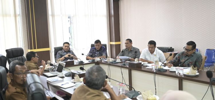 Komisi III DPRK Bersama Mitra Kerjanya Bahas Sejumlah Persoalan Krusial di Banda Aceh