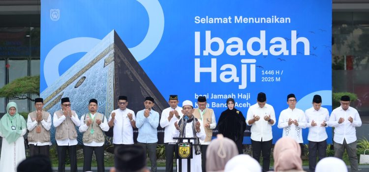 Galeri : Ketua DPRK Banda Aceh menghadiri Kegiatan Pelepasan Jamaah Calon Haji Kloter 1 Kota Banda Aceh Tahun 1446 H/ 2025 M
