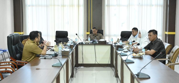 Galeri : Rapat Internal terkait Pembahasan Rancangan awal RPJMD Kota Banda Aceh 2025-2029 Galeri : Rapat Internal terkait Pembahasan Rancangan awal RPJMD Kota Banda Aceh 2025-2029