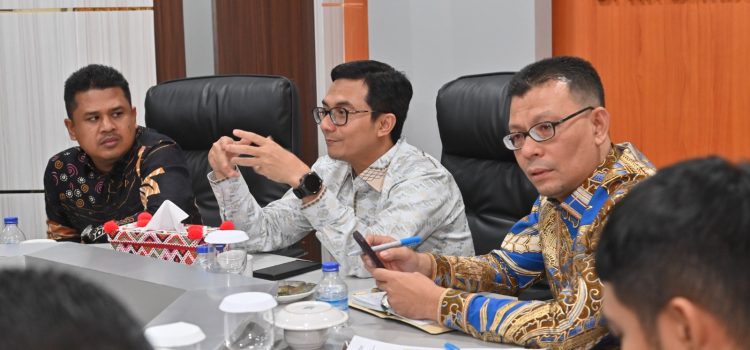 Rapat Pimpinan DPRK Banda Aceh dengan Pemilik Provider Internet Kota Banda Aceh Rapat Pimpinan DPRK Banda Aceh dengan Pemilik Provider Internet Kota Banda Aceh
