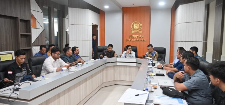 Respon Laporan Warga Terkait Kabel Semrawut, Pimpinan Dewan Panggil Provider