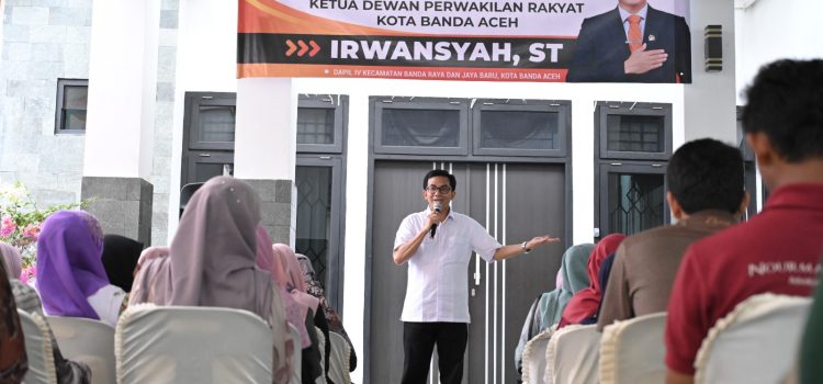 Galeri : Reses II MP. III Tahun 2025 di Rumah Dinas Ketua DPRK Banda Aceh