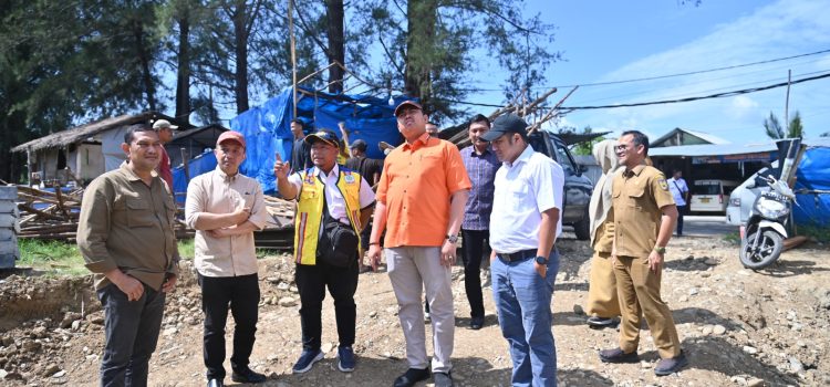 Komisi III DPRK Banda Aceh Tinjau Jembatan Gantung Gampong Lambhuk-Lamseupeng