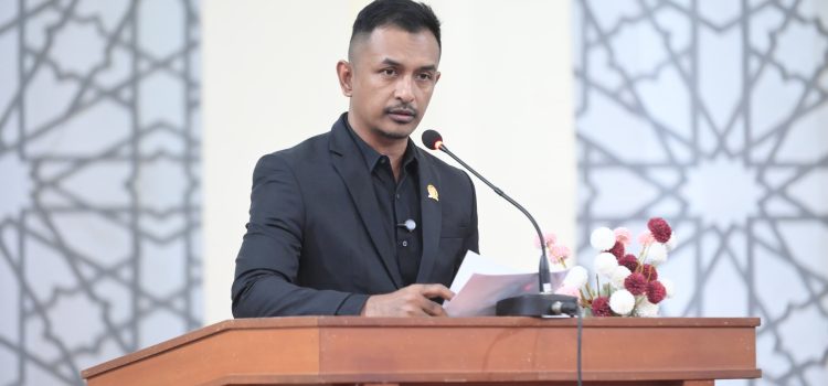 Fraksi Gerindra Menyetujui Revisi Raqan Pajak dan Retribusi Daerah Fraksi Gerindra Menyetujui Revisi Raqan Pajak dan Retribusi Daerah