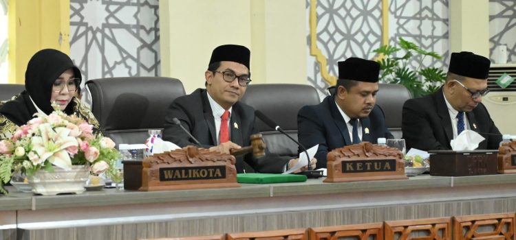 Pimpin Rapat Paripurna Pengasahan KUA-PPAS 2026, Irwansyah Serukan Isi Perdamaian dan Kemerdekaan Dengan Etos Kerja Tinggi