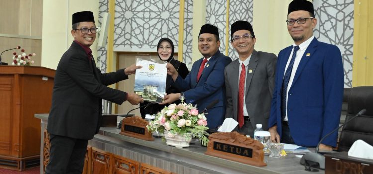 Fraksi Demokrat Harap APKB Perubahan dapat Tangulangi Kemiskinan Fraksi Demokrat Harap APKB Perubahan dapat Tangulangi Kemiskinan