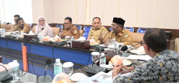 Galeri : Rapat Komisi I DPRK Banda Aceh dengan Mitra Kerja Dinas Komunikasi, Informasi dan Statistik Kota Banda Aceh Galeri : Rapat Komisi I DPRK Banda Aceh dengan Mitra Kerja Dinas Komunikasi, Informasi dan Statistik Kota Banda Aceh