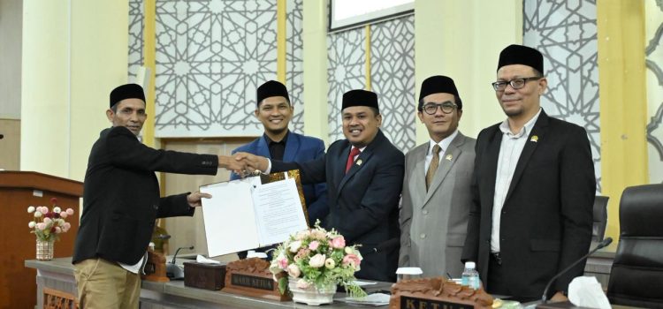Rapat Paripurna, Banggar DPRK Banda Aceh Berikan Sejumlah Masukan Ke OPD Rapat Paripurna, Banggar DPRK Banda Aceh Berikan Sejumlah Masukan Ke OPD