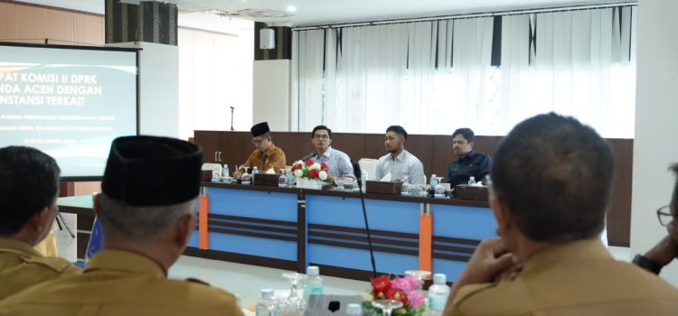 Dewan Kota Tuntut Keseriusan Kerja PLN, Pertamina dan PDAM Dewan Kota Tuntut Keseriusan Kerja PLN, Pertamina dan PDAM
