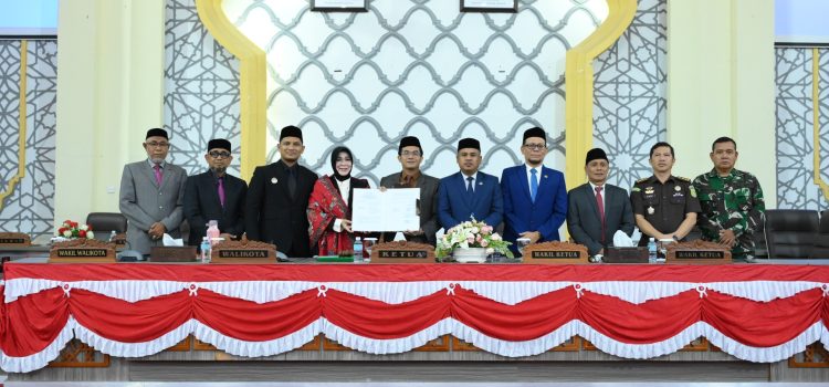 Legislatif dan Eksekutif Tandatangani Persetujuan Bersama Raqan Perubahan APBK Banda Aceh Tahun 2026
